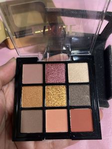 Lakme Ultimate Glam Eyeshadow Palette