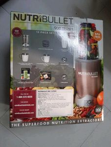 NutriBullet 900 Series Blender. 900W
