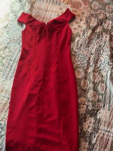 Red bodycon dress