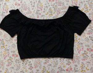 🖤 Elegant Black Off-Shoulder Top 🖤