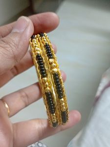 Black Beads Bangles