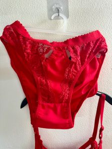 Red Lace Bra and Panty Set with removable pad