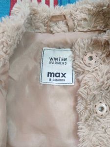 MAX Fuzzy Buttoned Jacket