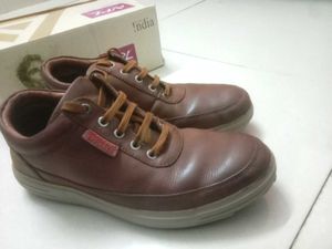 ✨💯 ORIGINAL WOODLAND CASUAL TAN  SNEAKERS 💯✨