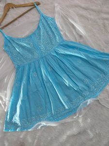 Sleevless Chikankari Short Gown