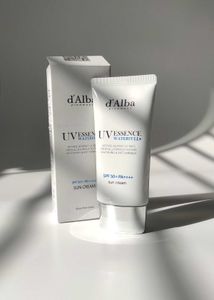 d'Alba Waterfull UV Essence Sun Cream