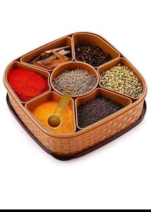 Multi-Compartment Spice Box