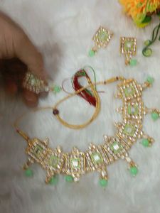 mirror plus minakari Giri mint color necklace desi