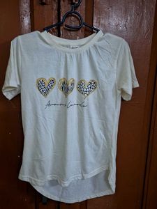 combo T-Shirt and knee length short (item