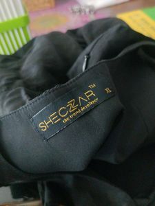 Black Plain Casual Top (Women)