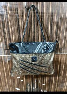Chic Leopard Print Tote Bag