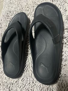 Puma Black Flip Flops
