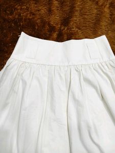 NEW Chic White Pleated Skirt