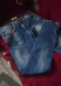 Men's Distressed Blue Denim Jeans