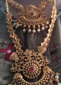 Gold Jewellery Design Set With Beautiful Jumkha