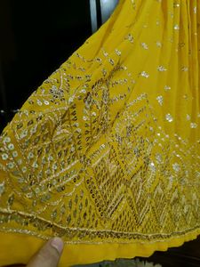 DESIGNER SPECIAL GOWN FOR FESTIVAL