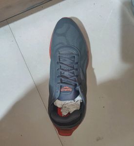 Reebok Men Casual Shoes. Unused. No Coins.