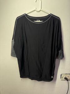 Woman workout Tee