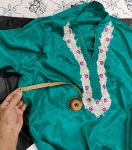 Rangriti Sea Green Embroidered Kurti
