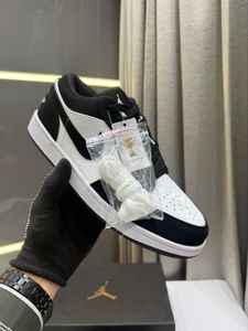 Air Retro 1 Panda Low