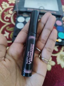 Glitter Eyeshadow Palette &amp; Mascara Set