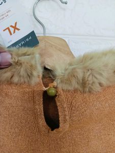 Tan Sleeveless Fur Collar Top
