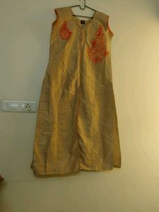Elegant Embroidered Kurta with skirt and duppatta