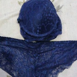 Lace Bra and Panty Set underwired