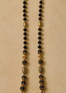 Elegant Black &amp; Gold Necklace