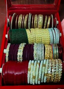 Elegant Set of Bangles with bangle box 🎁