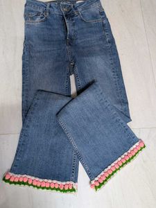 Unique Crocheted Hem Jeans