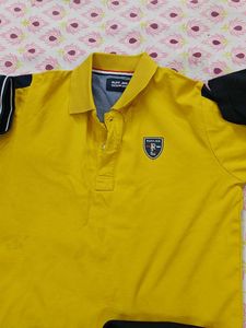 Bundle of 4 Graphic T-Shirts