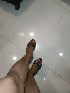 Stylish Snake Print Heeled Sandals