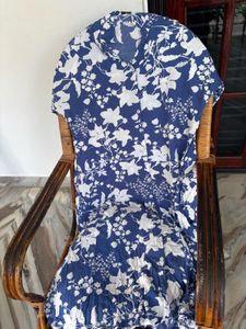 Blue &amp; White Floral Button-Up Shirt Max XL