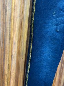 Stylish Dark Wash Jeans with Gold Stripe