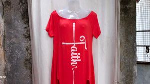 1237. Coral sexy bodycon