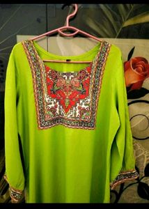 unused Vibrant Kurta with Intricate Neckline