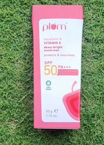 Plum Dewy Bright Sunscreen