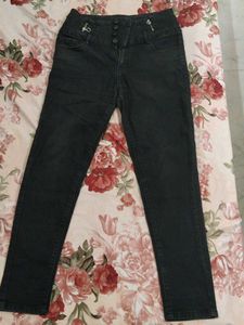 Stylish High-Waist Black Jeans