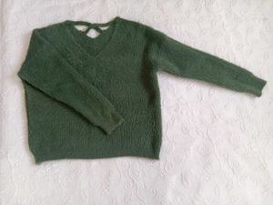 V-neck sweater for women