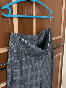 Chic Plaid Pants