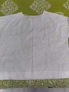 Plus size White Lace Sleeve Top