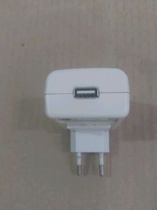 HCL Universal iPod Charger