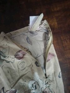 Floral Print Capri Pants