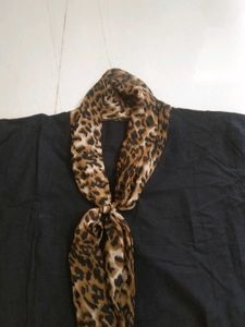Chic Leopard Print Scarf kurti