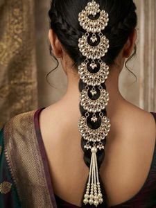 Elegant Bridal Hair Accessory