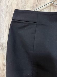 H&amp;M Classic Black Pencil Skirt