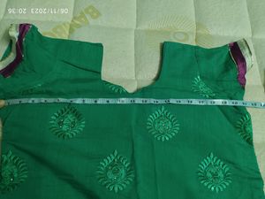 Today's Offer : Green &amp; Pink Suit