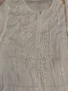 Elegant Off-White Embroidered Dupatta