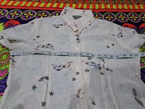 Chic Floral Print Button-Up Shirt